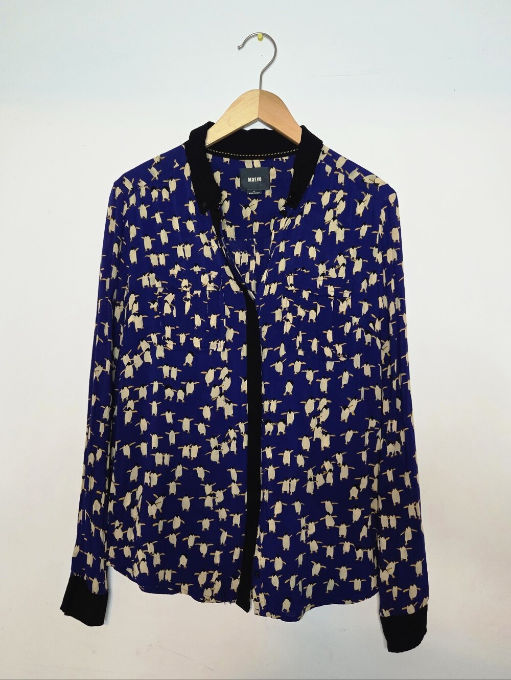 Maeve Anthropologie Blue Penguins Top  Long Sleeve Button Down Size 6